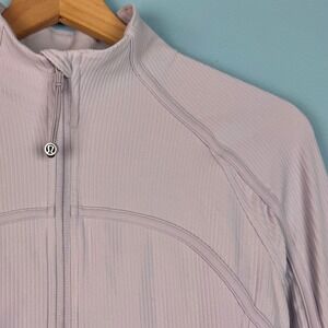 Lululemon Define Cropped Ribbed Jacket Women's Size 10 Purple Full Zip Logo Yoga